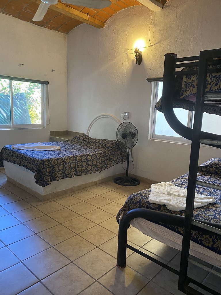 C1 Private pool 5 minutes from the beach and mangrove!
