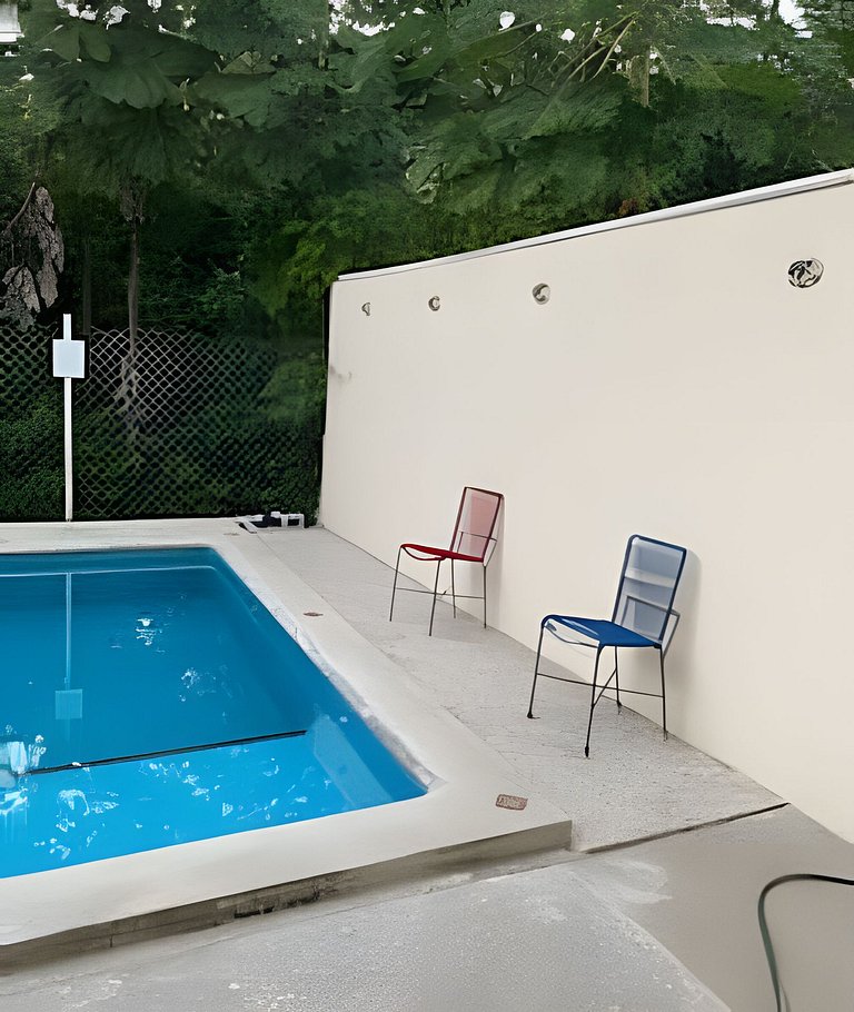 C12 · Casa 2 niveles, alberca y vista al manglar