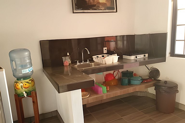 C11 · Casa 2 niveles, alberca y vista al manglar