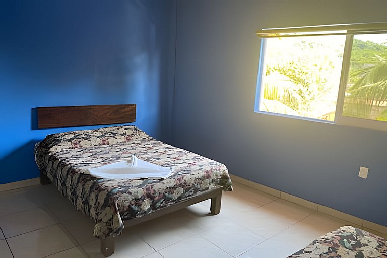C11 · Casa 2 niveles, alberca y vista al manglar