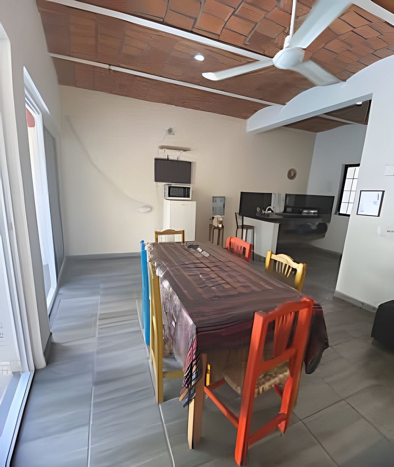 C11 · Casa 2 niveles, alberca y vista al manglar