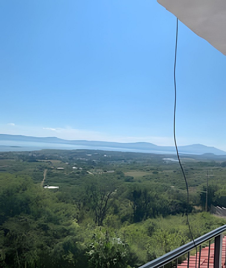 6 Alberca privada y Vista a el lago de Chapala