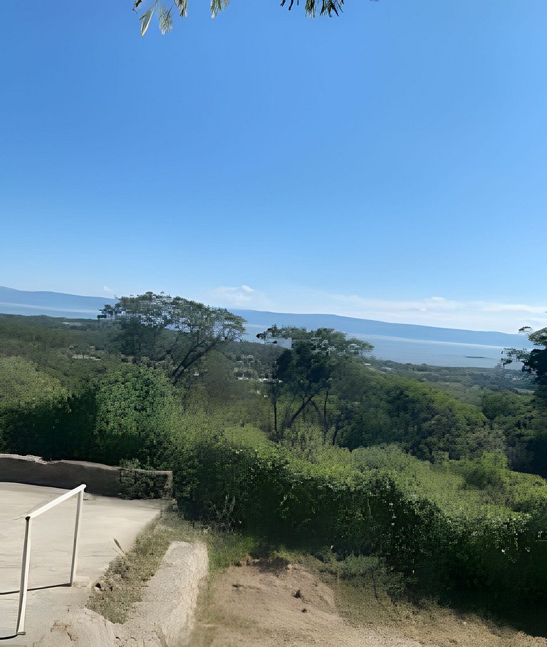 6 Alberca privada y Vista a el lago de Chapala