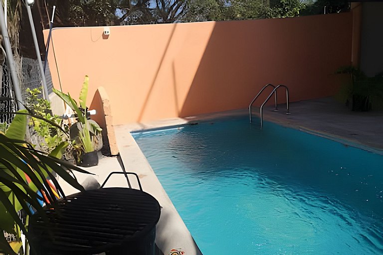 C3A Casas la colmena a 3 min playa alberca 2 nivel